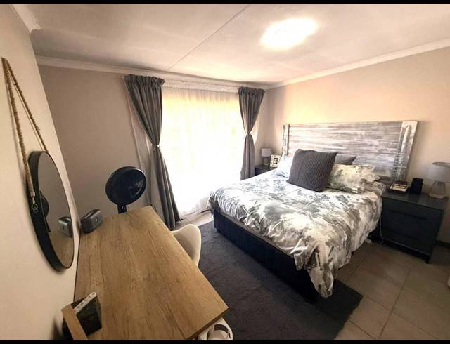 2 BEDROOM DUPLEX FOR SALE IN MORELETAPARK